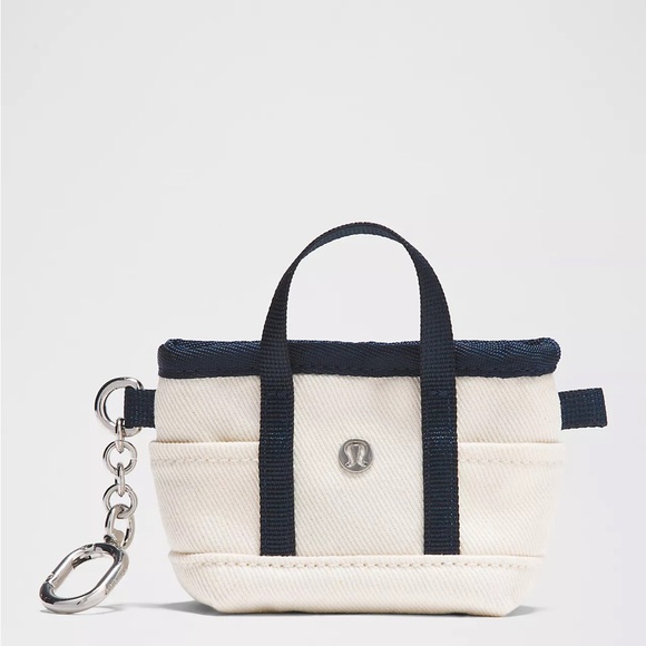 Lululemon Daily Multi-Pocket Nano Canvas Tote Bag- Natural/True Navy - Picture 1 of 2